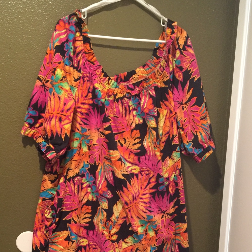 Vintage Hilo Hattie muu muu Hawaiian dress
